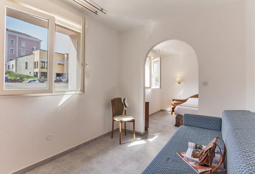 スタンダード４人部屋, Le Neptune & Spa