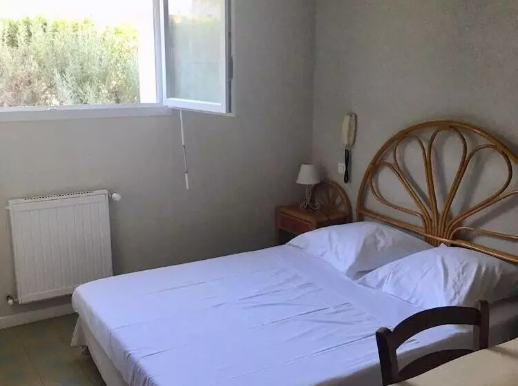اتاق استاندارد, L'isula Rossa