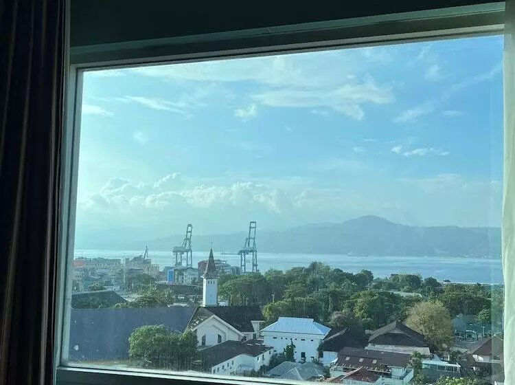 デラックスルーム, Swiss Belhotel Ambon