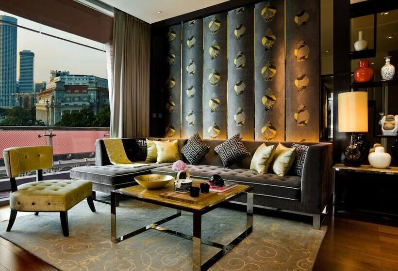 سوئیت تم دار, The Fullerton Bay Hotel Singapore