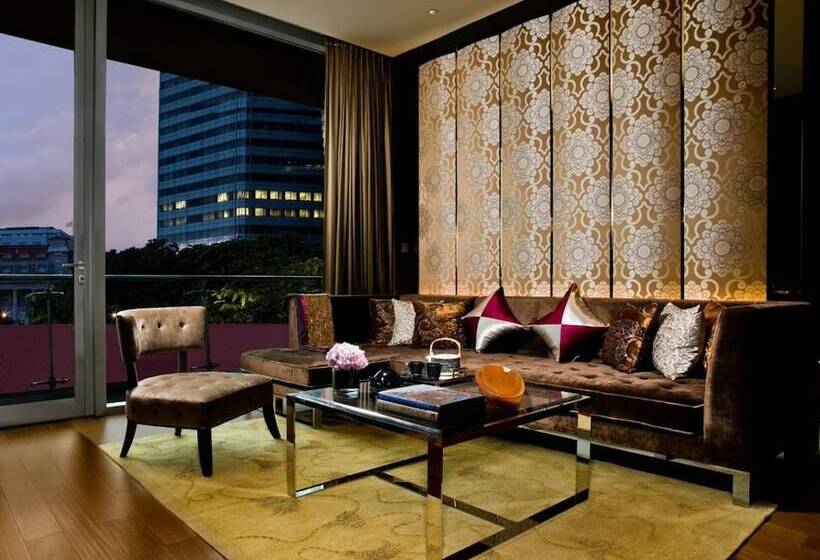 سوئیت تم دار, The Fullerton Bay Hotel Singapore