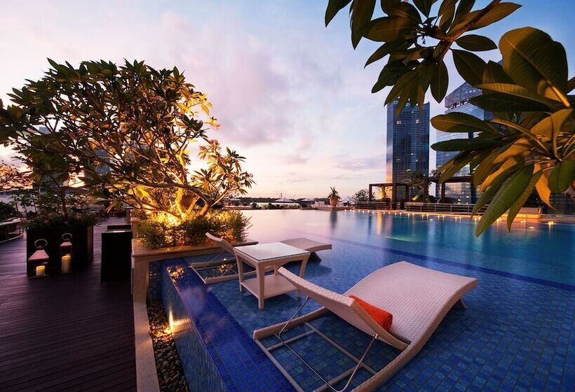 سوئیت تم دار, The Fullerton Bay Hotel Singapore