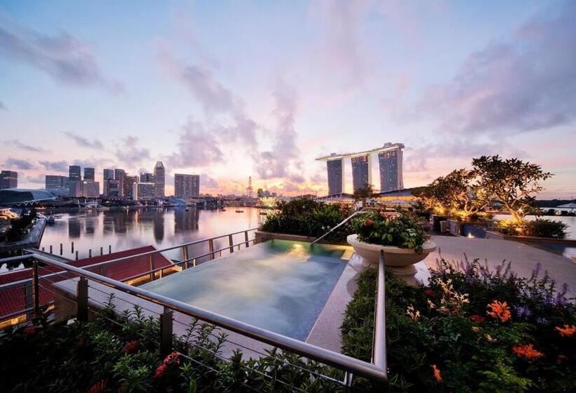 اتاق استاندارد با چشم‌انداز, The Fullerton Bay Hotel Singapore