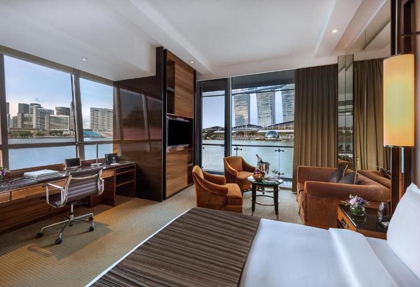 اتاق استاندارد با چشم‌انداز, The Fullerton Bay Hotel Singapore
