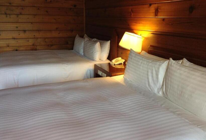 اتاق استاندارد چهار تخته, The Richforest Hotel Sun Moon Lake
