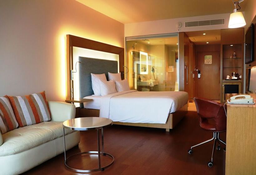 プレミアムルーム, Novotel Visakhapatnam Varun Beach