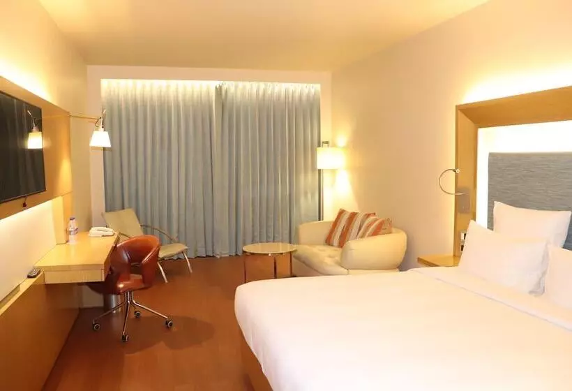 プレミアムルーム, Novotel Visakhapatnam Varun Beach