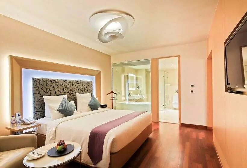 プレミアムルーム, Novotel Visakhapatnam Varun Beach