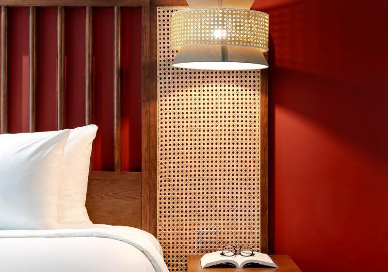 سوییت, Promisedland Resort & Lagoon