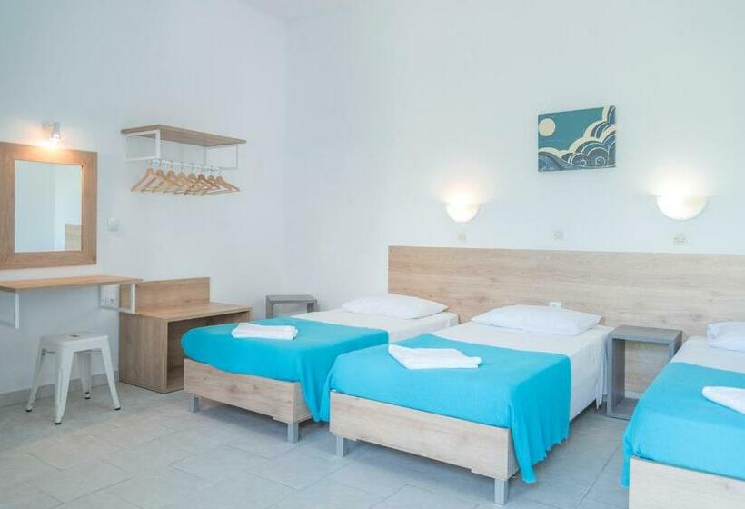 Номер Стандарт Трехместный, Seaside Resorts