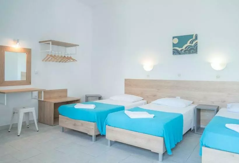 Standard Kolmen Hengen Huone, Seaside Resorts