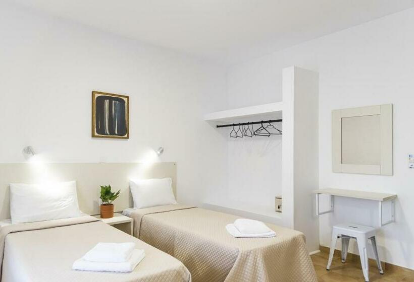 דירת חדר, Seaside Resorts