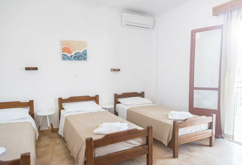 דירת חדר נוף לבריכה, Seaside Resorts