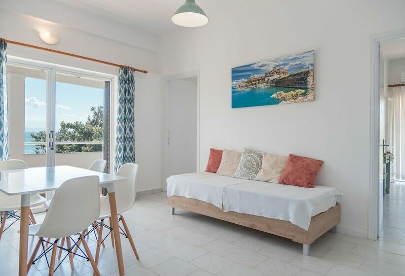 דירת חדר נוף לים, Seaside Resorts