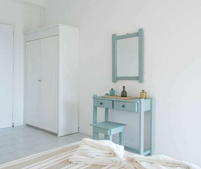 דירת חדר נוף לים, Seaside Resorts