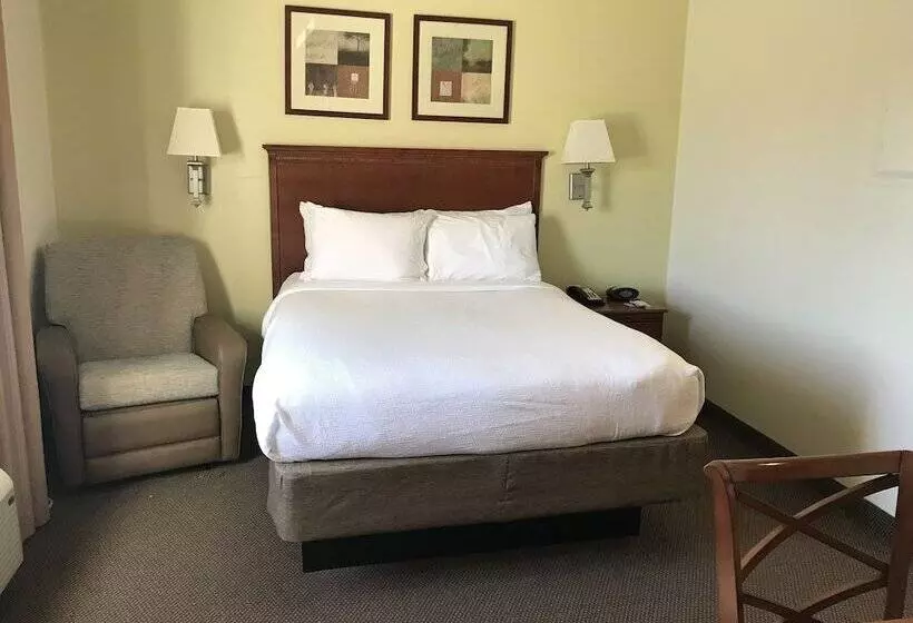 スタンダードスタジオ, Candlewood Suites Vicksburg, An Ihg