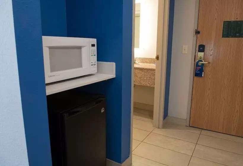 ２ダブルベッドのスタンダードルーム, Holiday Inn Express Hotel & Suites Elkhart South, An Ihg