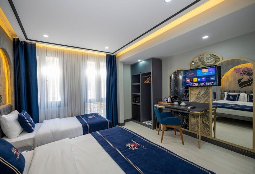 اتاق استاندارد سه نفره, California