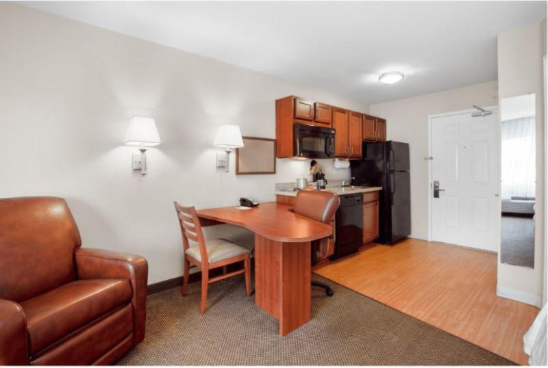 Номер Стандарт, Candlewood Suites Gillette, An Ihg