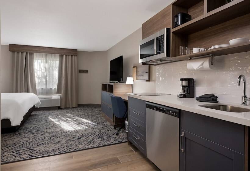 Студия Стандарт Двуспальная Кровать, Candlewood Suites Lafayette   River Ranch, An Ihg