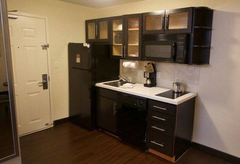 Студия Стандарт, Candlewood Suites West Little Rock, An Ihg