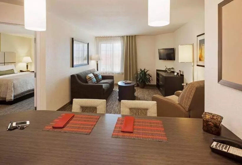 キングサイズベッドのスイートルーム, Candlewood Suites West Little Rock, An Ihg