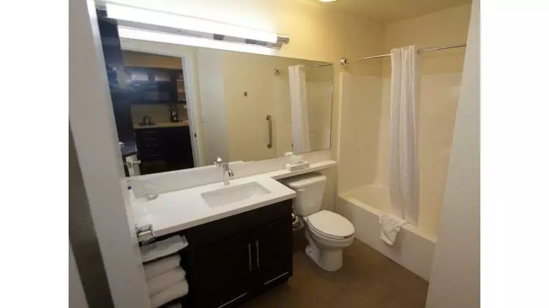 スタンダードスタジオ, Candlewood Suites West Little Rock, An Ihg