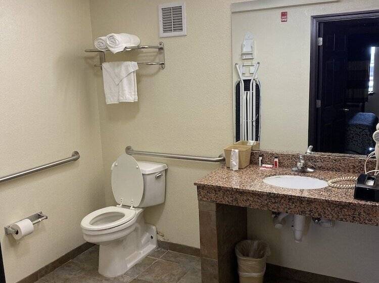 غرفه قياسيه سريرين مزدوجين, Days Inn By Wyndham Oklahoma City/moore