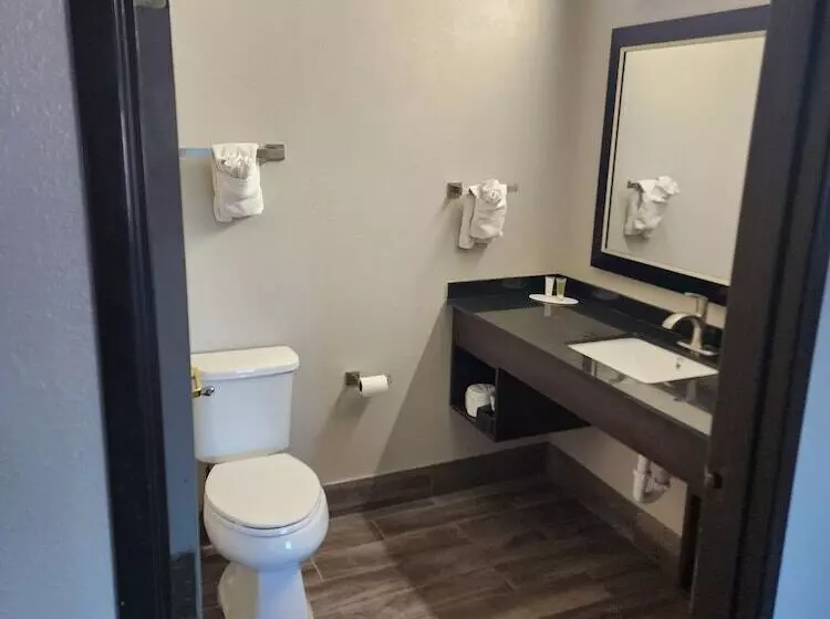 スイート, Days Inn & Suites By Wyndham Tucson/marana