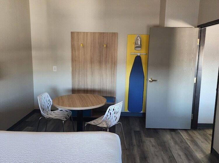 스위트, Days Inn & Suites By Wyndham Tucson/marana