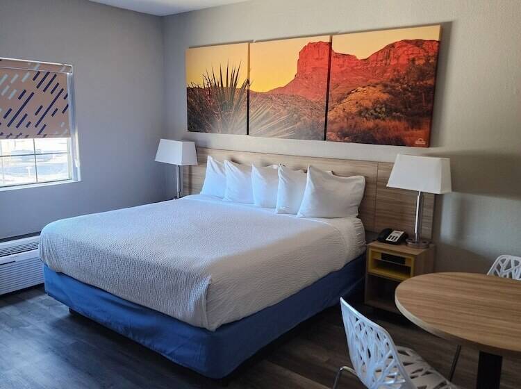 Люкс, Days Inn & Suites By Wyndham Tucson/marana