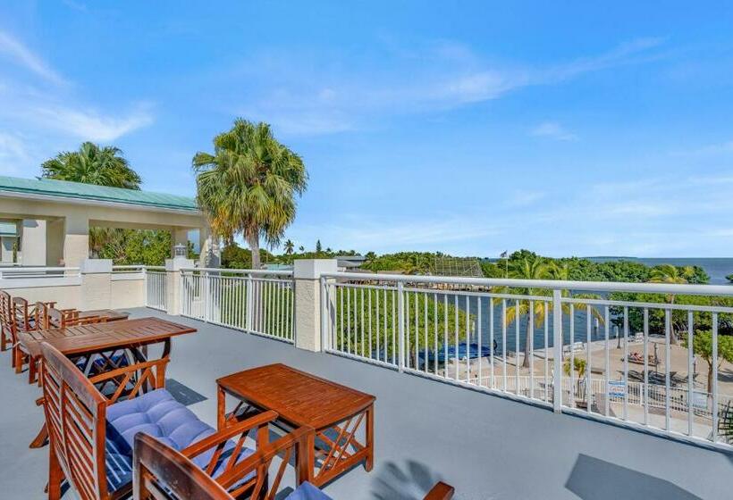 Стандартный Номер Кровать Кинг, Dove Creek Resort & Marina, Trademark Collection By Wyndham