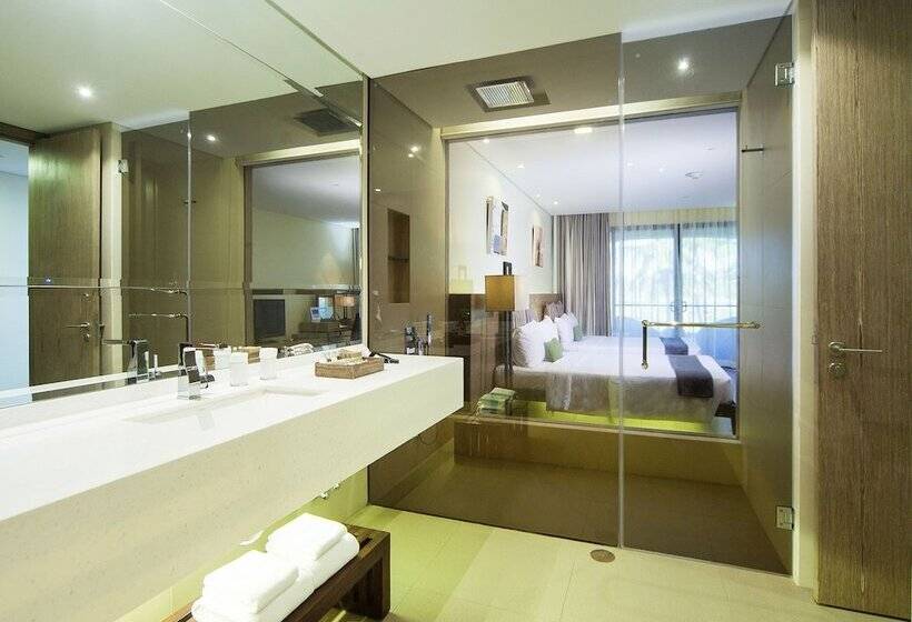 سوییت اجرایی, Fairways And Bluewater Boracay