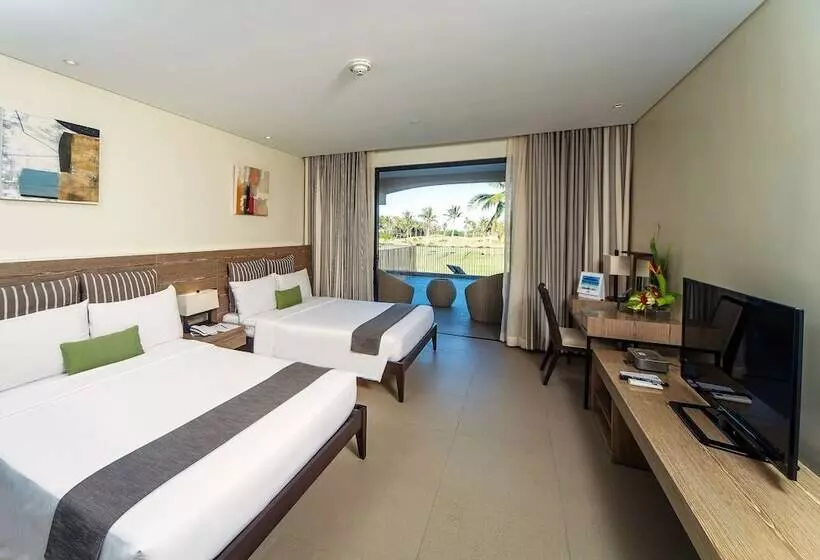 سوییت اجرایی, Fairways And Bluewater Boracay