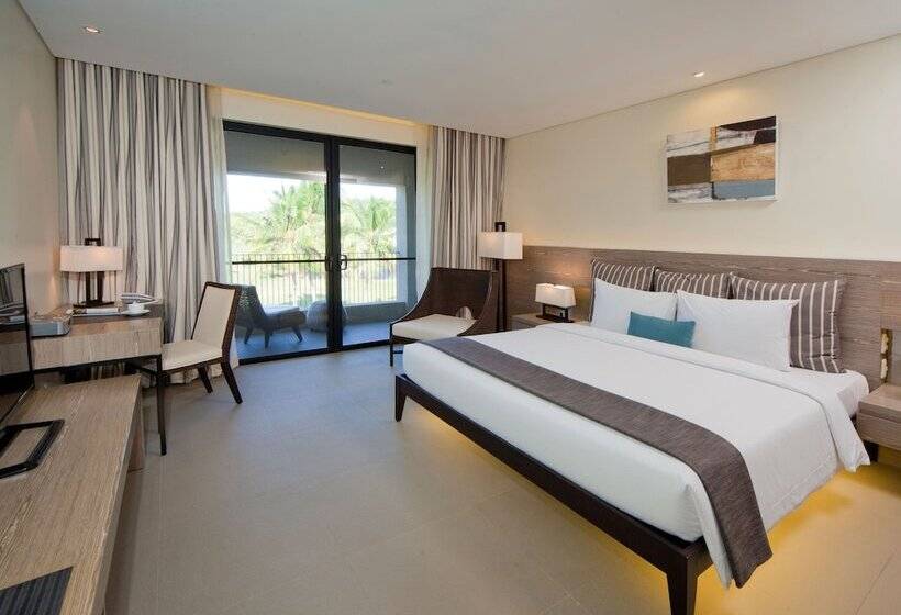 سوییت اجرایی, Fairways And Bluewater Boracay