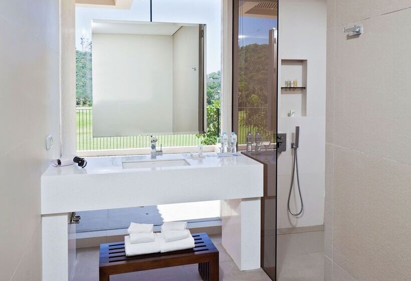 سوییت, Fairways And Bluewater Boracay