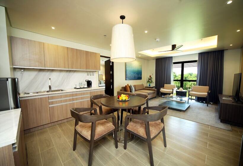 سوییت خانوادگی, Fairways And Bluewater Boracay