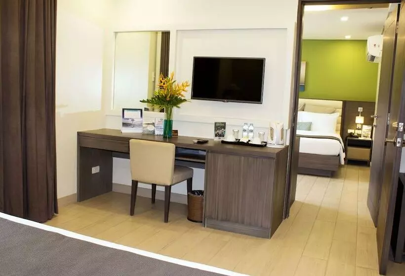 اتاق استاندارد تودرتو, Fairways And Bluewater Boracay
