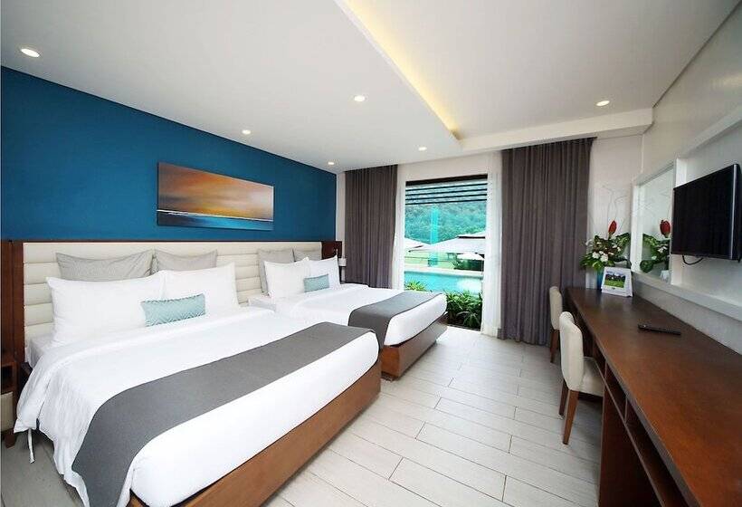 Номер Premium Вид на Бассейн, Fairways And Bluewater Boracay