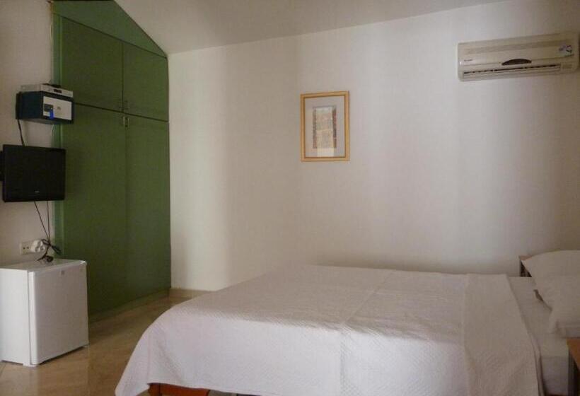 اتاق استاندارد, Frankfurt