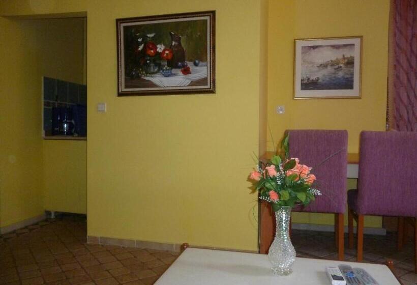 آپارتمان 2 خوابه, Frankfurt