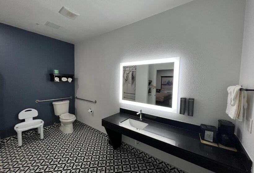 اتاق استاندارد برای معلولان, Grand Villa Inn Galleria