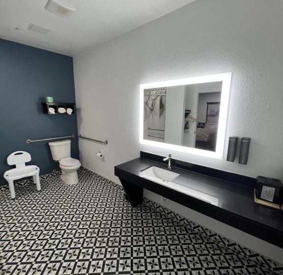 اتاق استاندارد برای معلولان, Grand Villa Inn Galleria