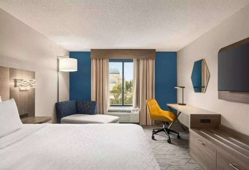 اتاق استاندارد با تخت بزرگ, Holiday Inn Express & Suites Greenville Downtown, An Ihg
