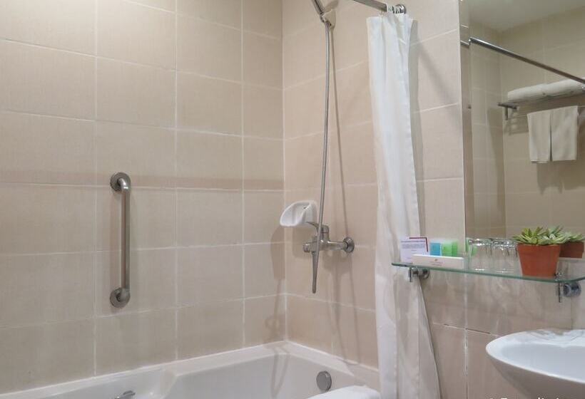 חדר דלוקס, Kimberly Tagaytay