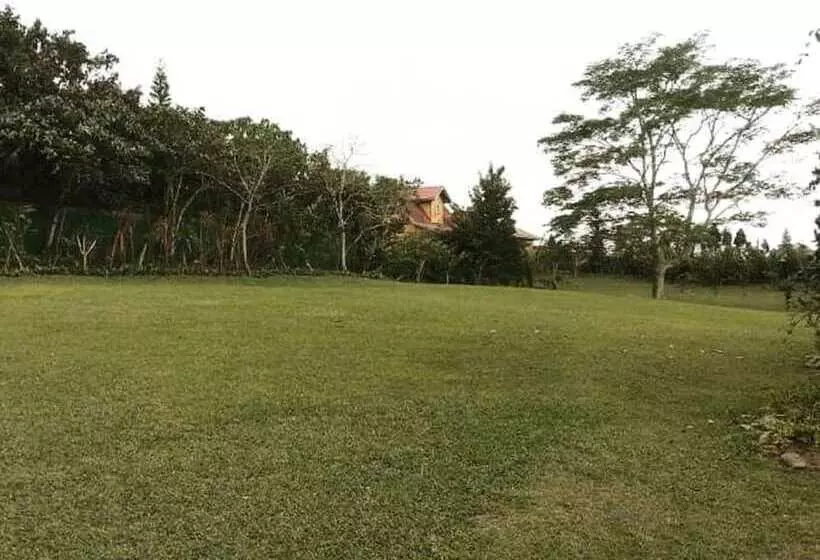 スーペリアールーム, Kimberly Tagaytay