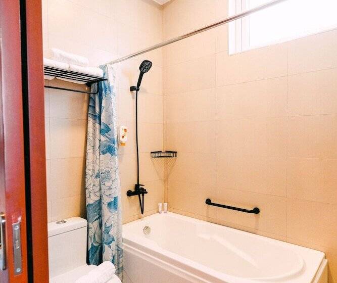 חדר פרמיום, Kimberly Tagaytay