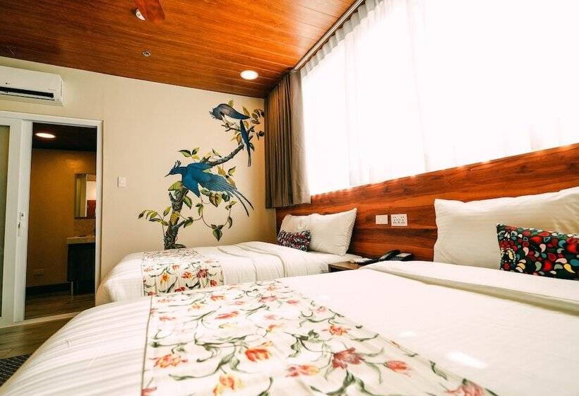 חדר פרמיום, Kimberly Tagaytay