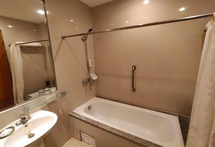 חדר דלוקס, Kimberly Tagaytay