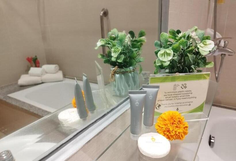 חדר משפחתי דלוקס, Kimberly Tagaytay